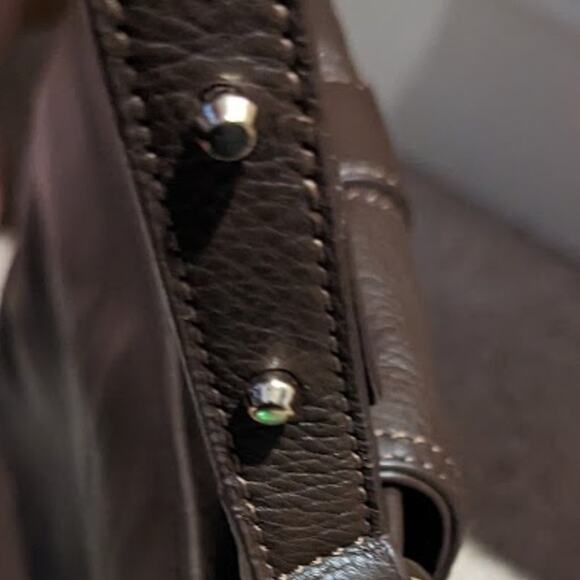 Liz Claiborne New York Crossbody Brown Pebbled Leather Bag in Like New Condition - Picture 11 of 12